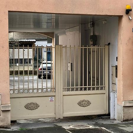 Logement Centre Ville D'Epernay Avec Parking Prive エクステリア 写真