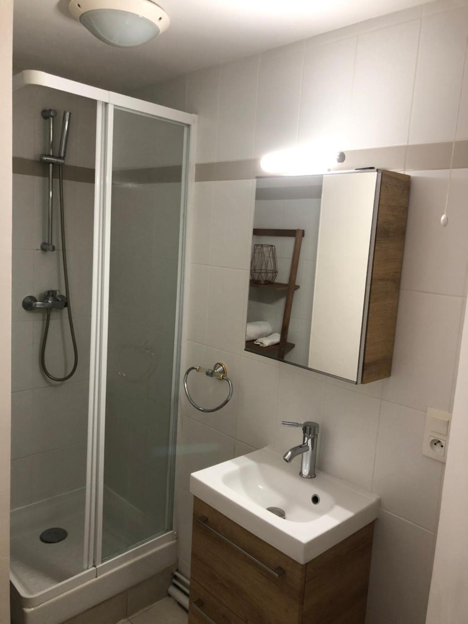 Logement Centre Ville D'Epernay Avec Parking Prive エクステリア 写真